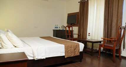 Malanadu Tourist Home Room Type - Standard Double Room AC