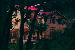 Oak valley Retreat Homestay Hostel Cafe