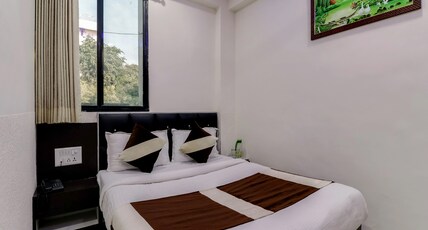 Hotel C.G. Plaza Room Type - Standard Non Ac Room