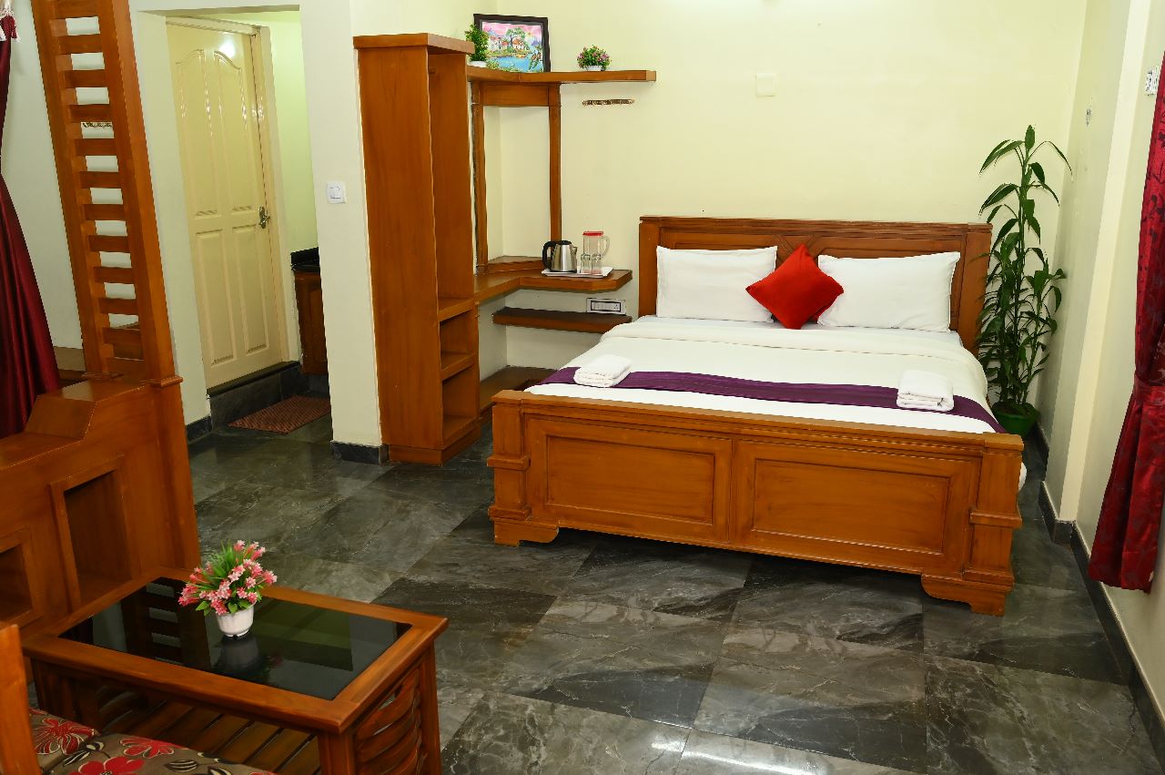 Ajay Inn Munnar - Tap to explore photos
