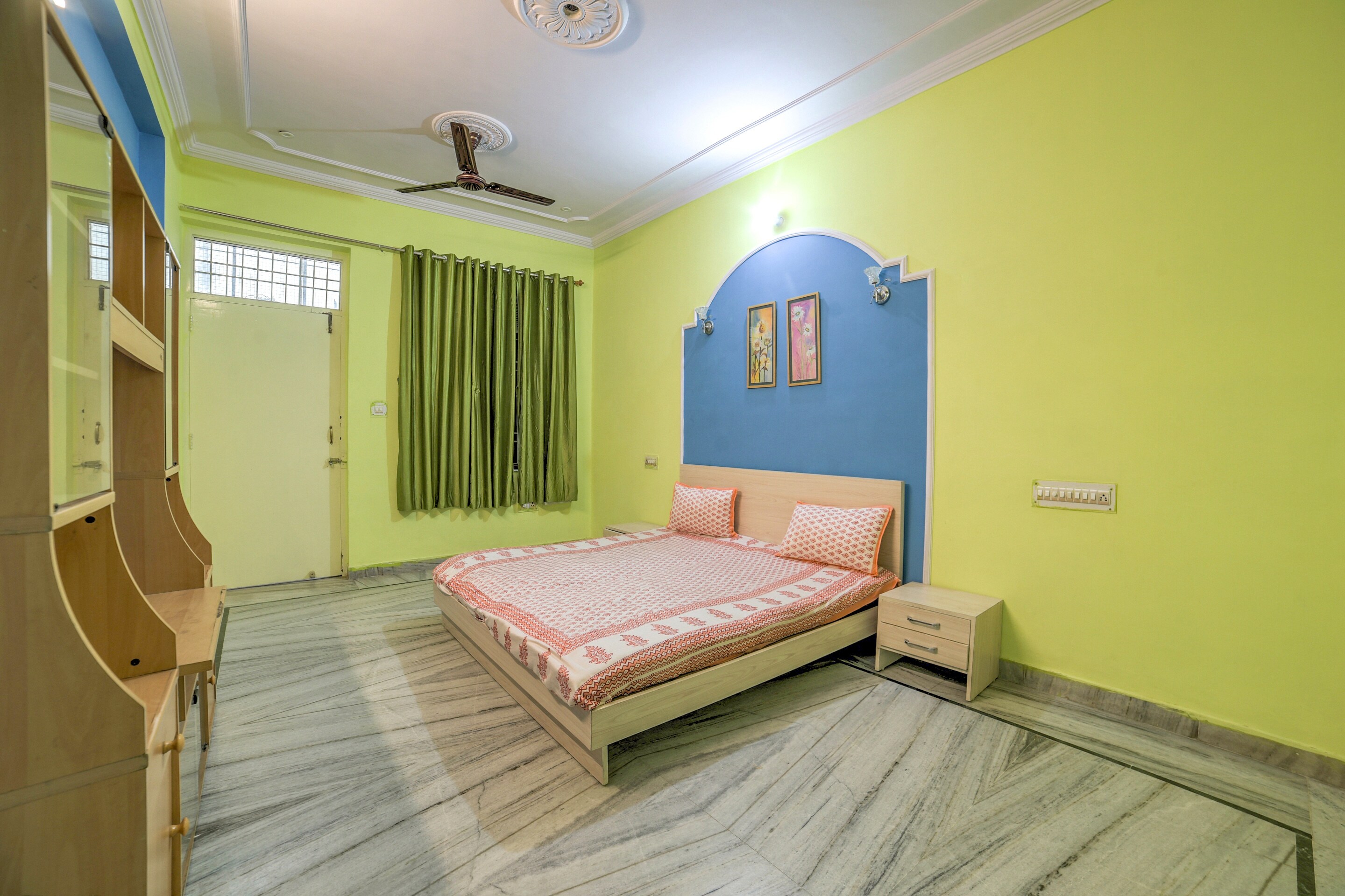Little Palace-3 BHK Homestay - Tap to explore photos