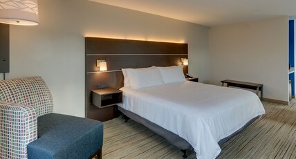 Holiday Inn Express & Suites CORBIN Room Type - 1 King Bed Standard
