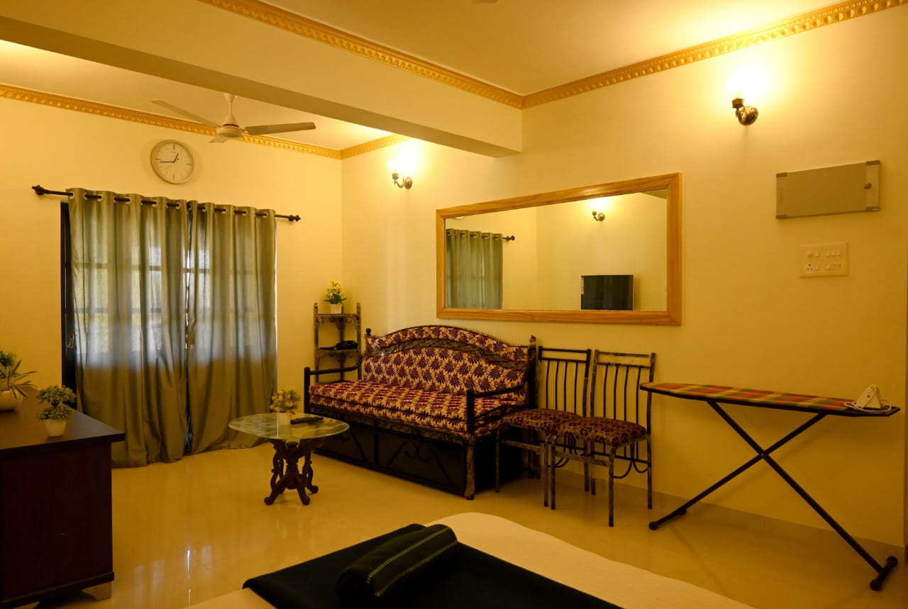 Cozy 1BHK - Tap to explore photos