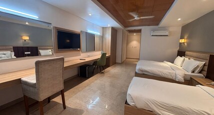 The Sapphire Grand Room Type - Executive Family suite