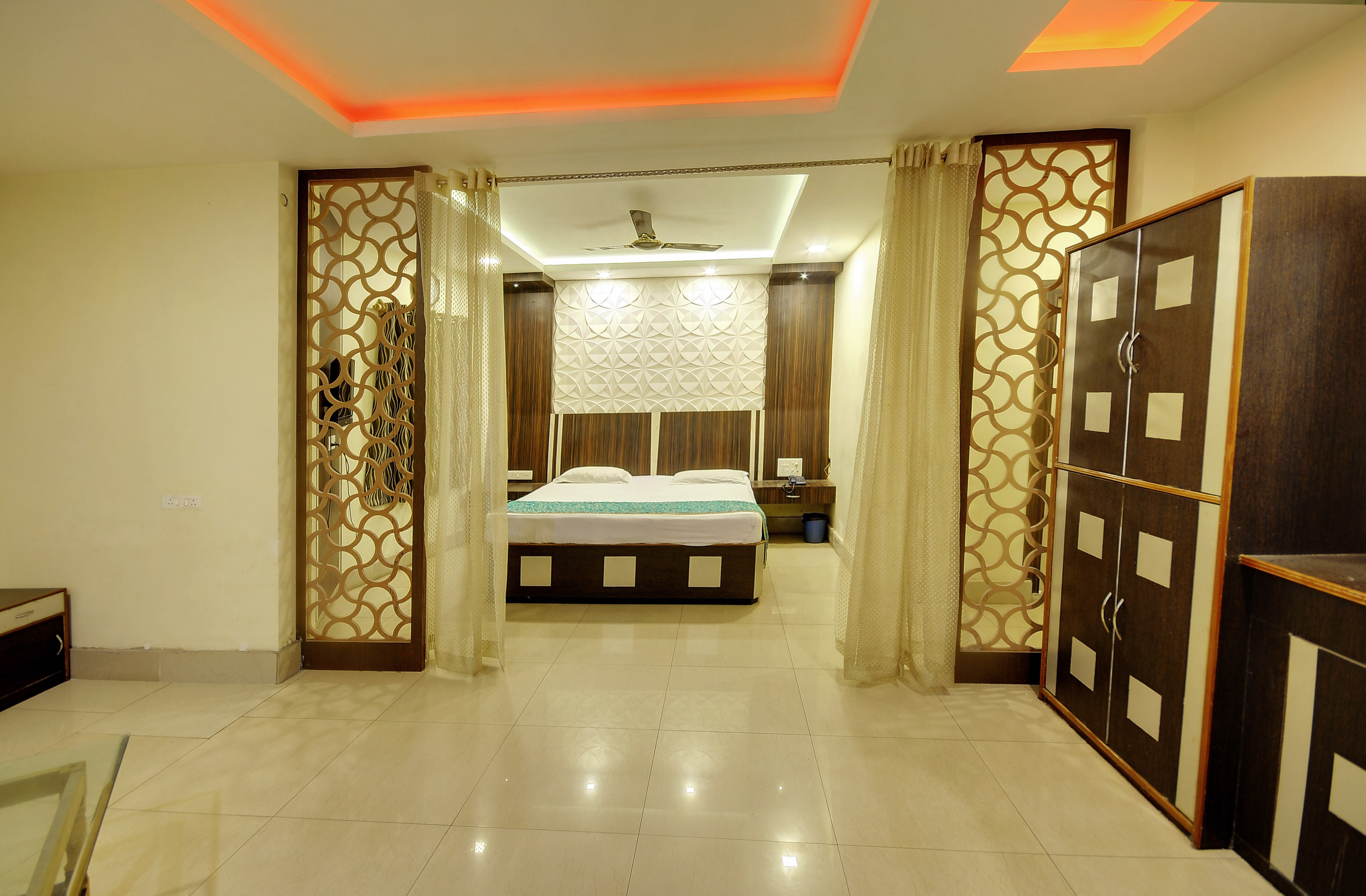 Hotel Anurag - Tap to explore photos
