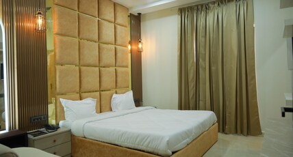Hotel Matrachhaya Room Type - Super Deluxe