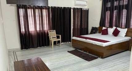 Kashi Vas Super Rooms Room Type - Family Room With Balcony