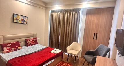Greno luxe stays Room Type - Bedroom