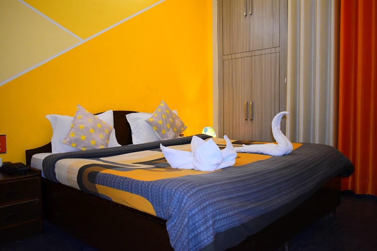 Welina Shree Hotel - Tap to explore photos