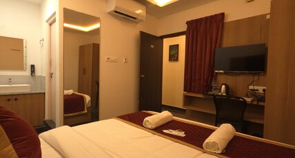 Shreem Sesha Sai Residency Room Type - Deluxe Room
