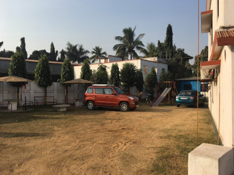 Hotel Kaushik - Tap to explore photos