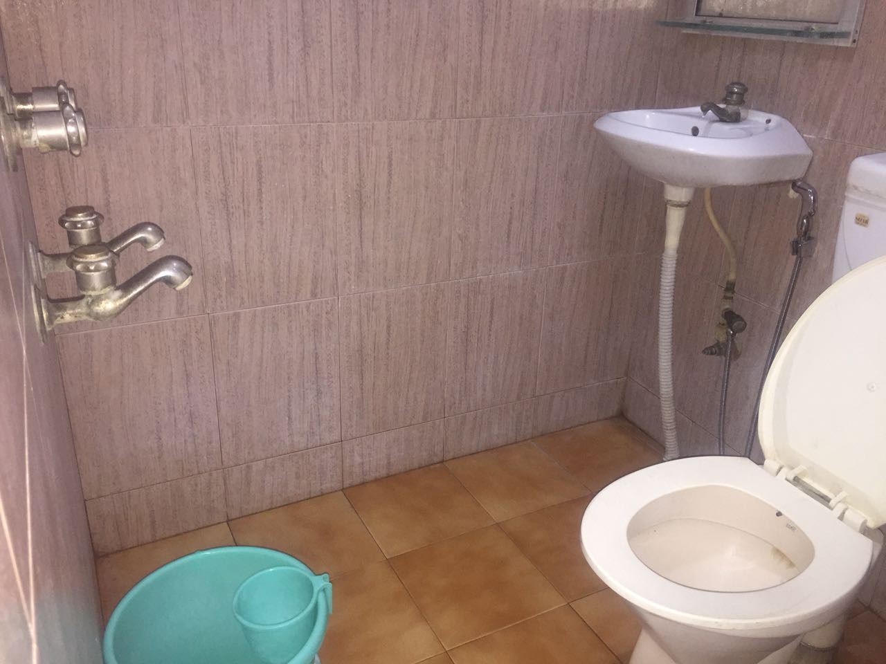 Hotel Shahjahan - Tap to explore photos