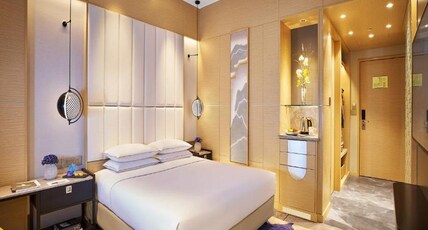 Vivanta Bengaluru, Residency Road Room Type - Premium Room King Bed