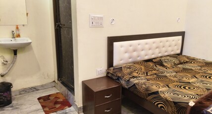 Shri Ram Darshan Homestay Room Type - Double Bedroom 1