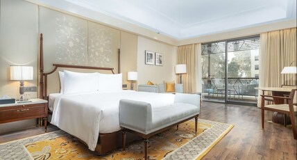 Radisson Collection Hotel & Spa, Riverfront Srinagar Room Type - Collection Executive Room with Balcony