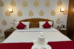 SHRI'S PRIDE INN | Rooms in a Homestay