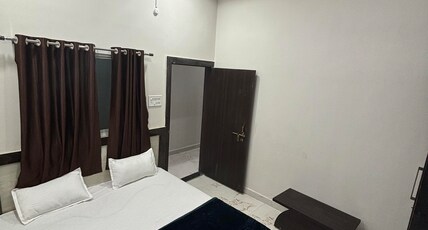 Tulsi Raj Guest House Room Type - Bedroom 1