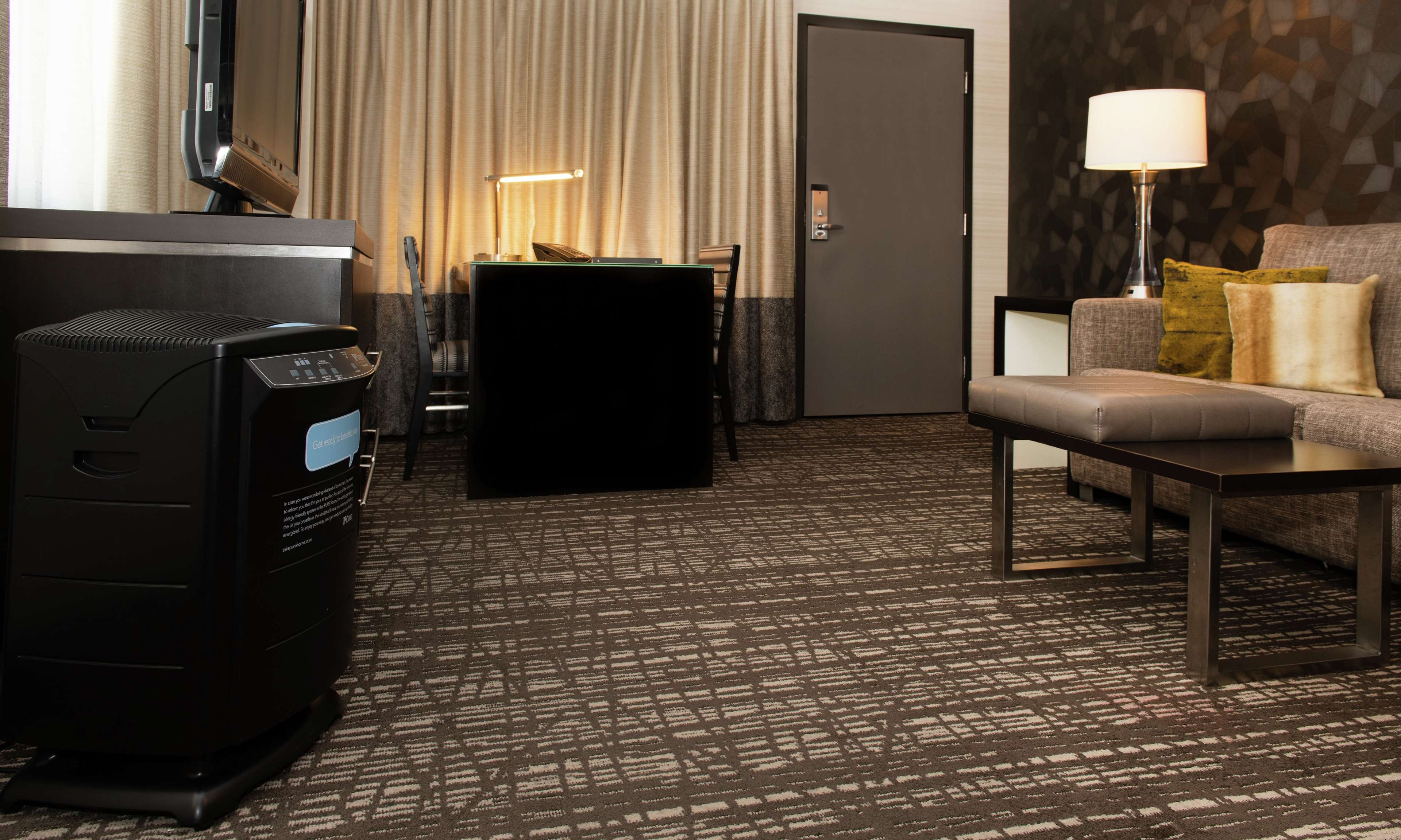 Embassy Suites Las Vegas - Tap to explore photos