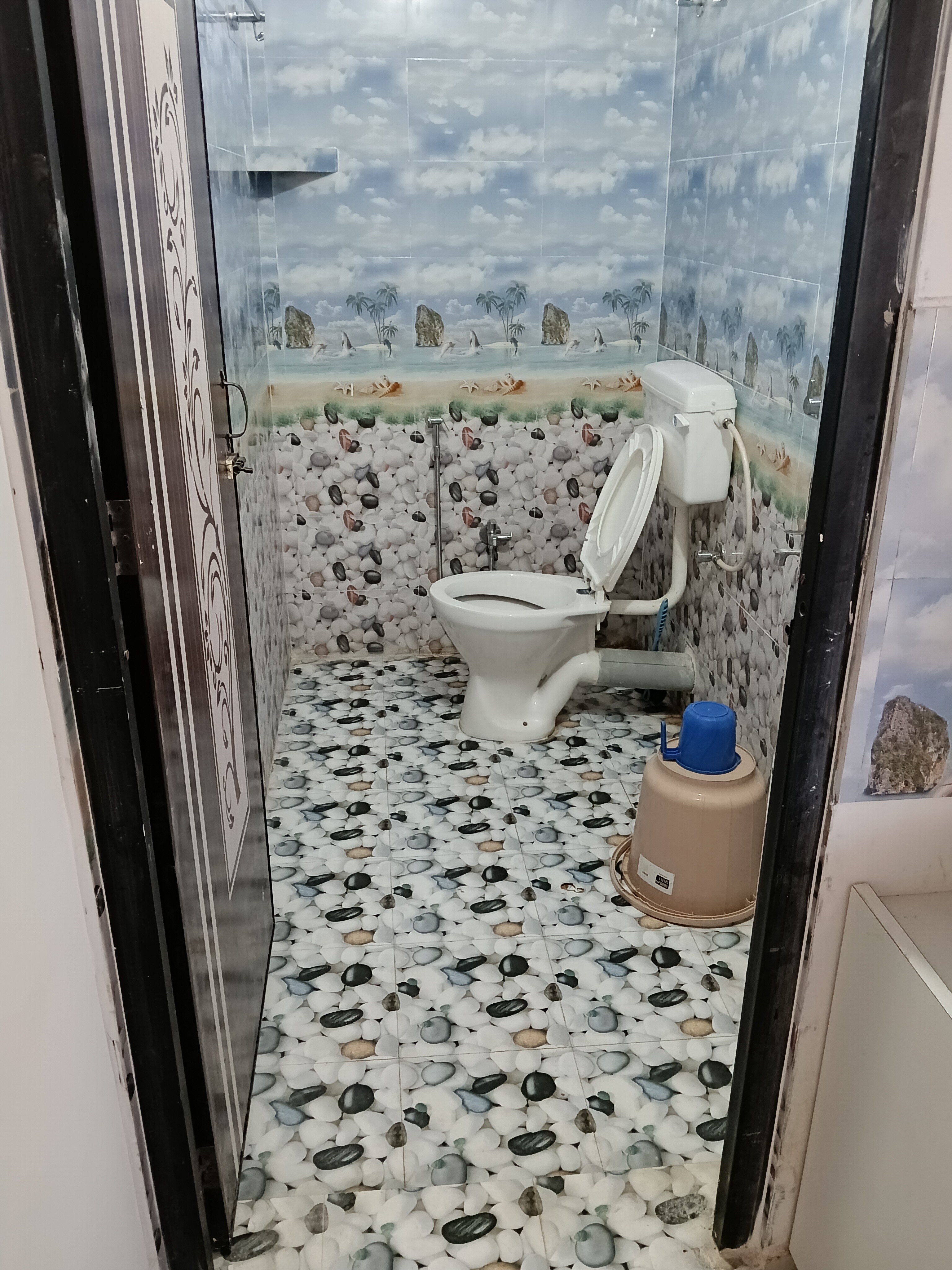 Bina Home Stay - Tap to explore photos
