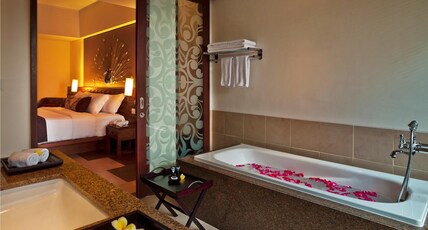 Sun Island Hotel & Spa Kuta Room Type - Suite