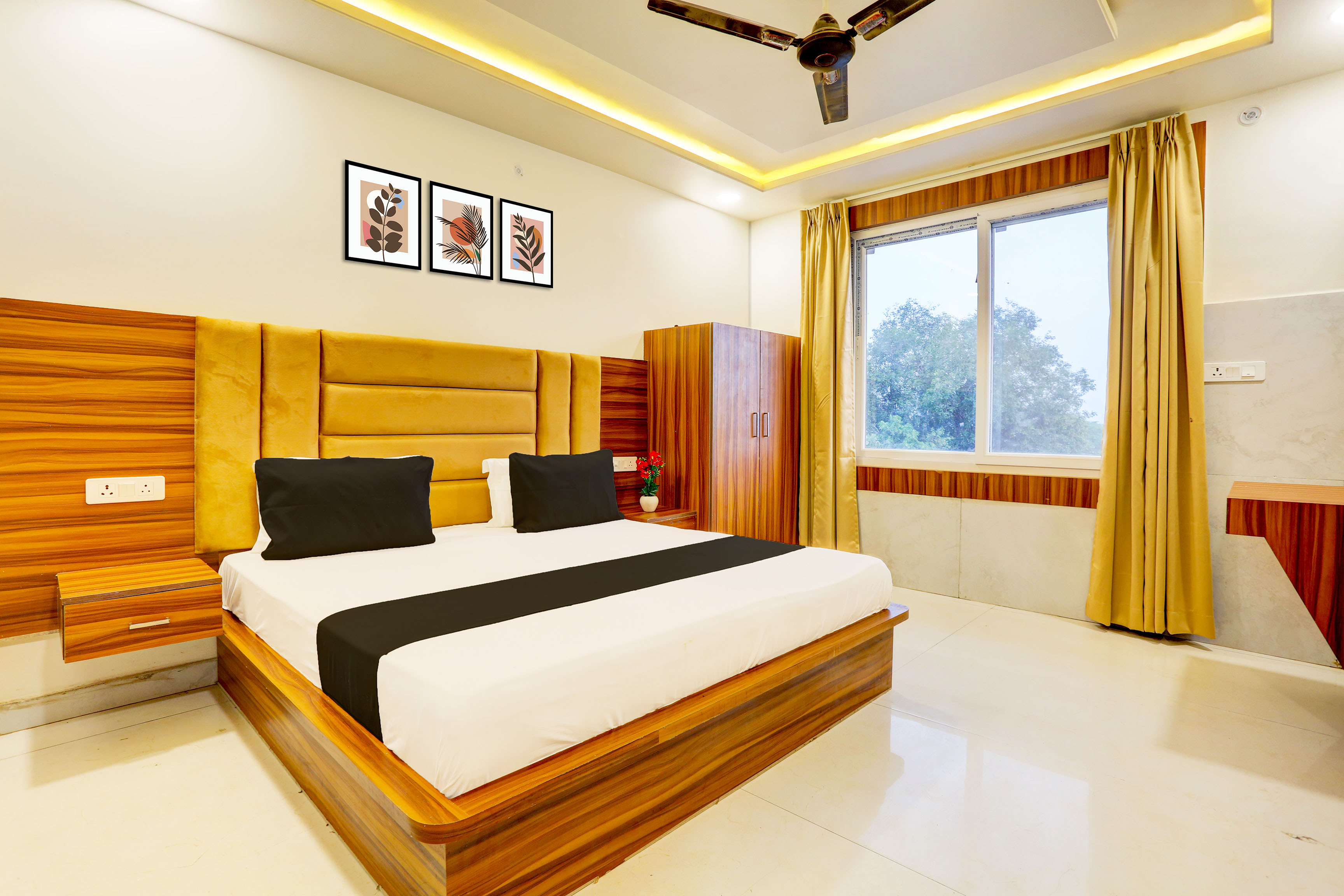 Hotel O Dev paradise - Tap to explore photos