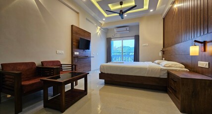 Dew River Castle | Lake View Stay Aluva Room Type - SUPER DELUXE AC ROOM WITH BALCONY