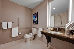 DoubleTree by Hilton Denver International Airport