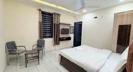 Hotel G-3 Room Type - Deluxe Room