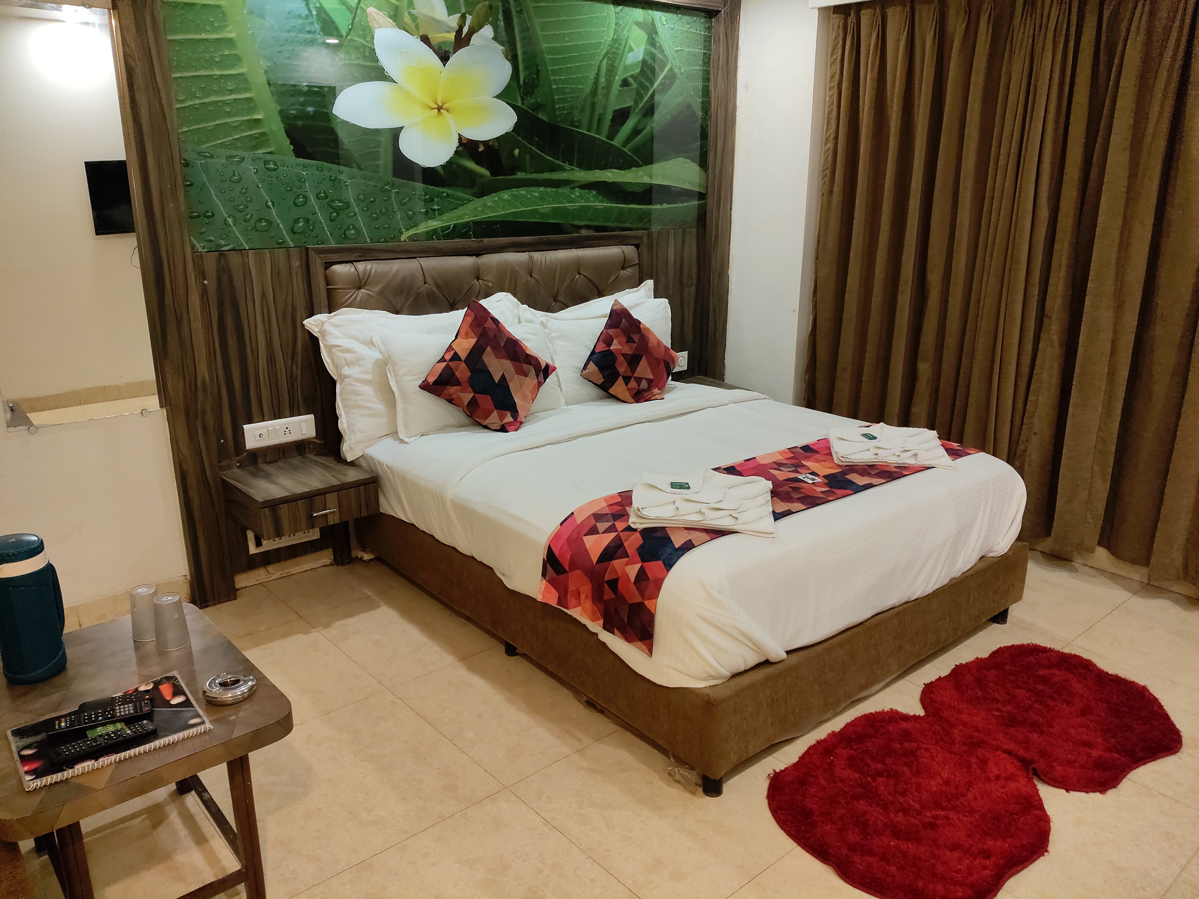 Hotel Sheetal - Tap to explore photos