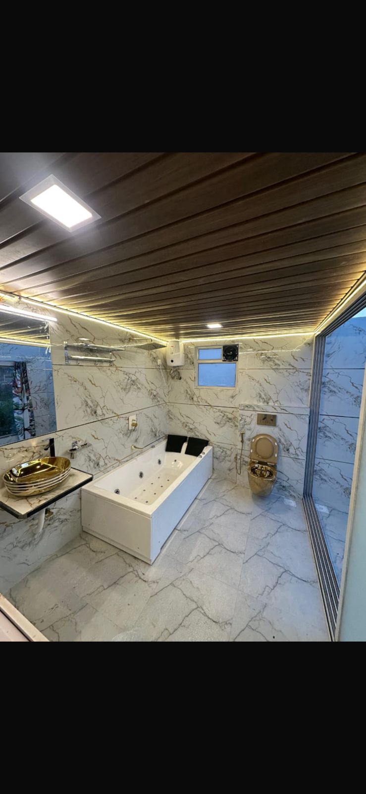 Lakefront Jaccuzzi Hideway 1 BHK Pawna Lake , Lonavala - Tap to explore photos