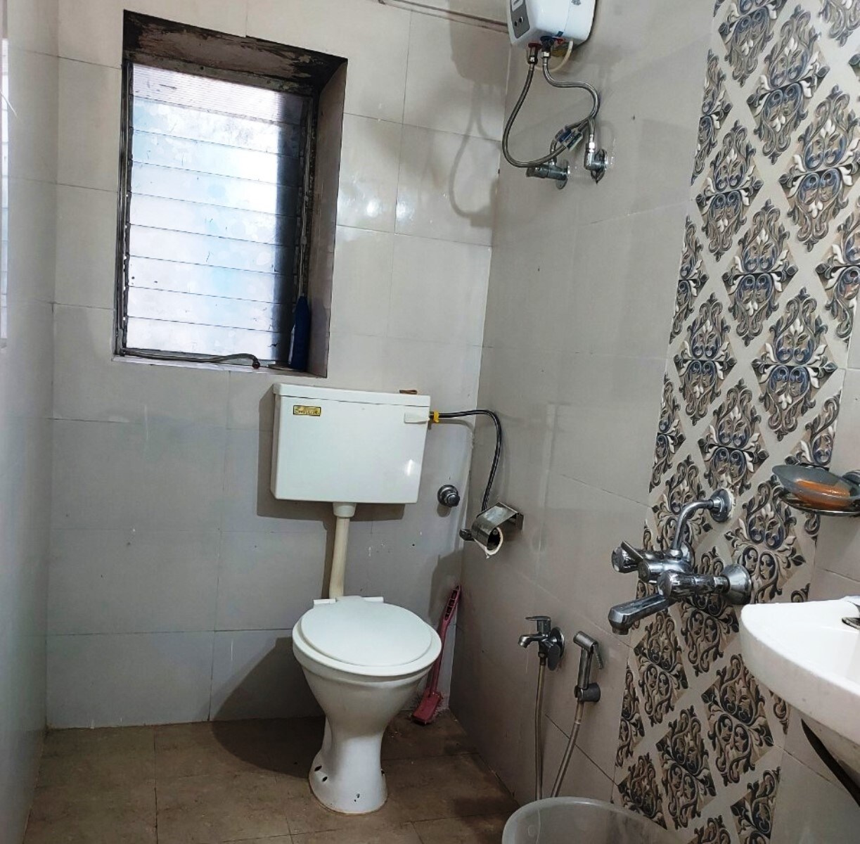 STS Hometel Goregaon - Tap to explore photos
