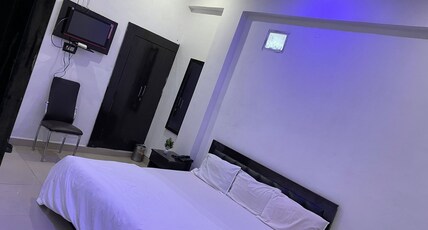 Hotel Maya Shyam Room Type - Deluxe AC Room