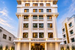 Hotel Raj Residency
