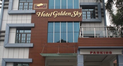 Hotel Golden Sky Room Type - Deluxe Room