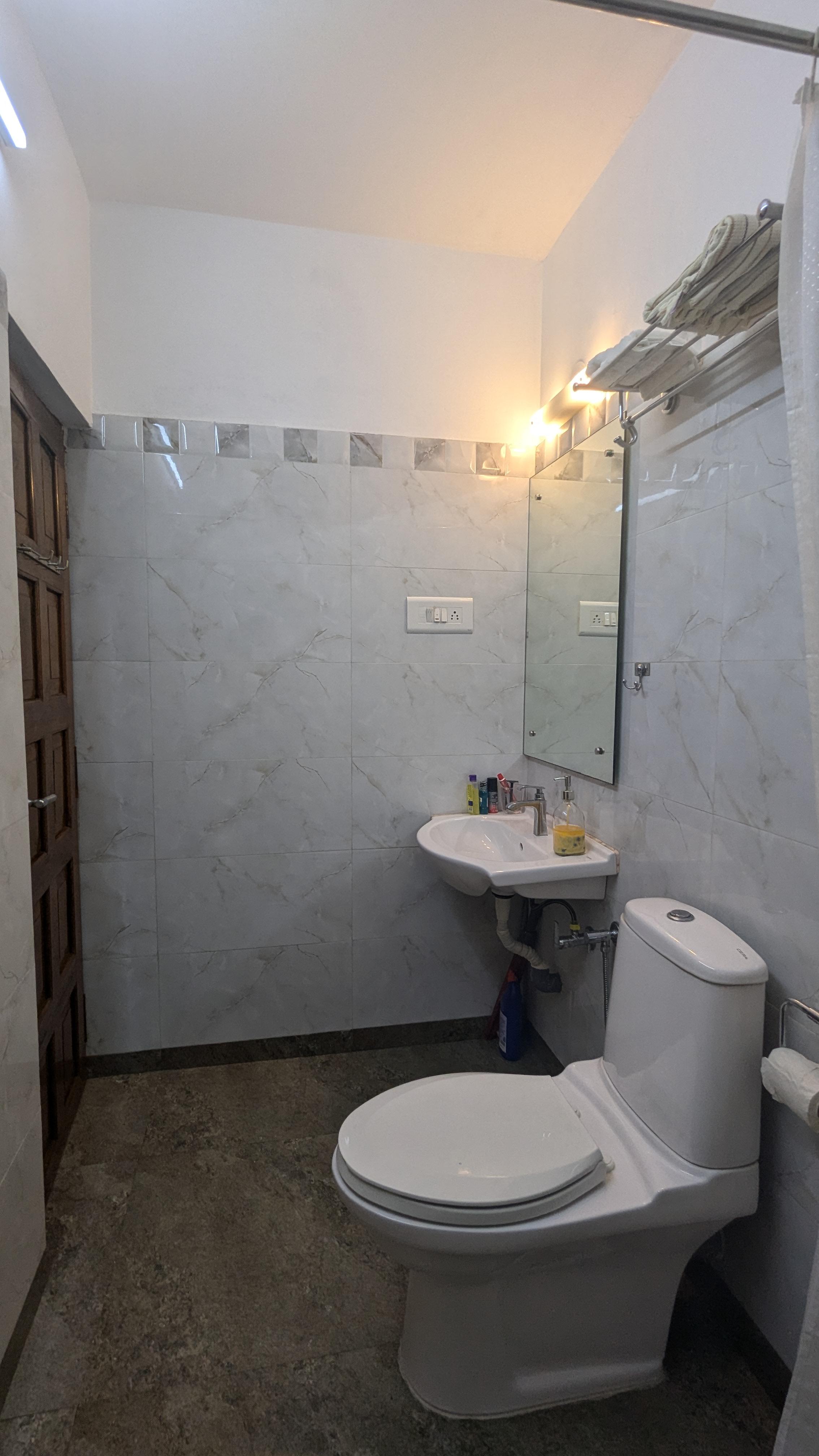 Star Bright Homestay - Tap to explore photos