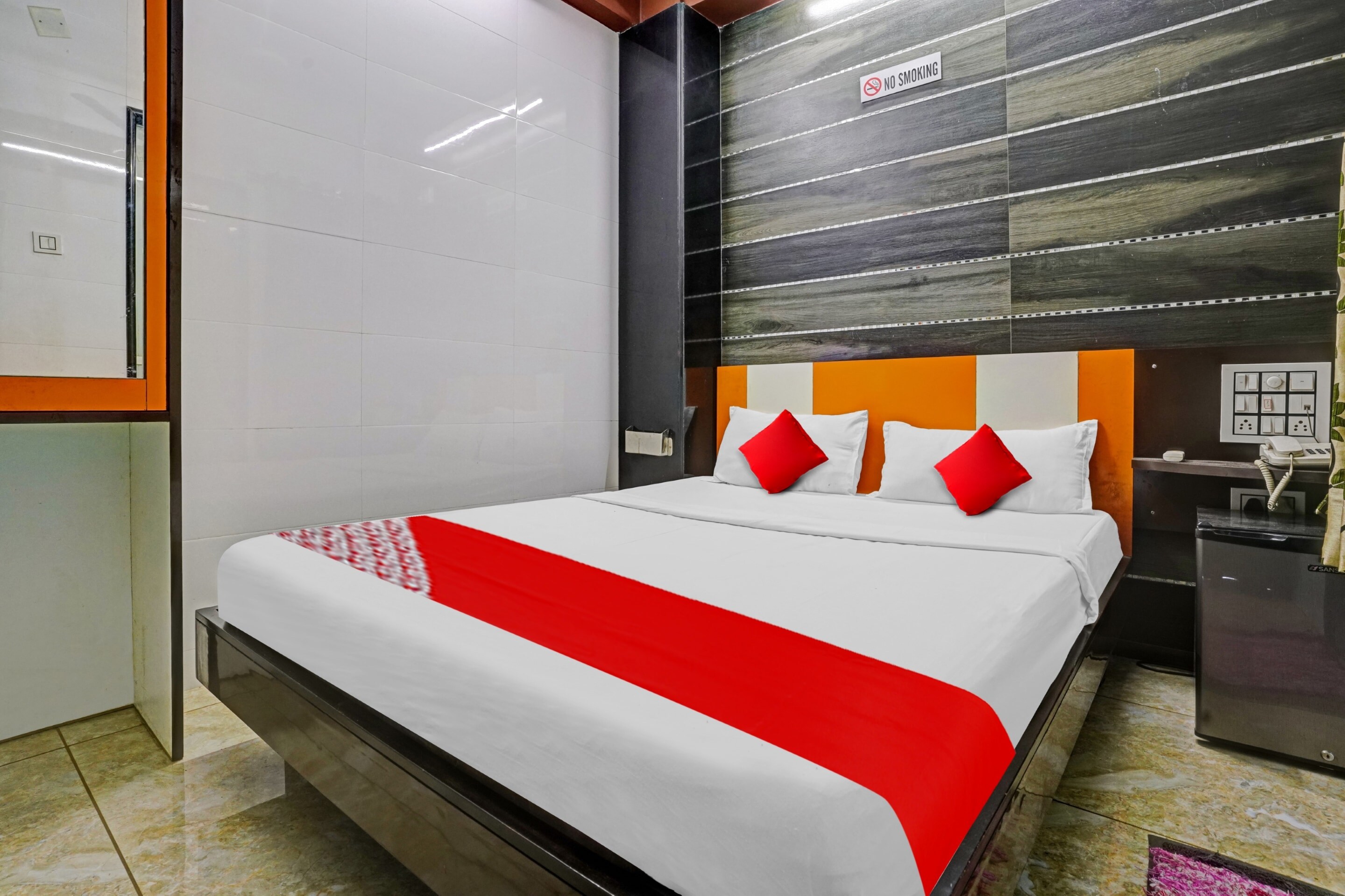 Hotel O by OYO Gangeshwar - Tap to explore photos