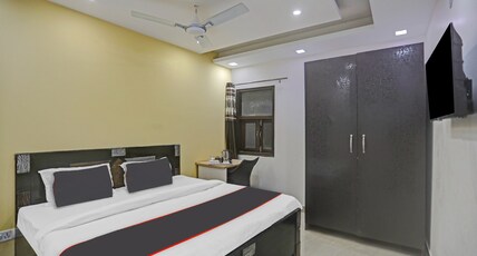 Collection O Nirvana Residency Near Lotus Temple Room Type - Classic