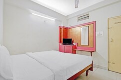 Hotel O by OYO National Deluxe Lodge