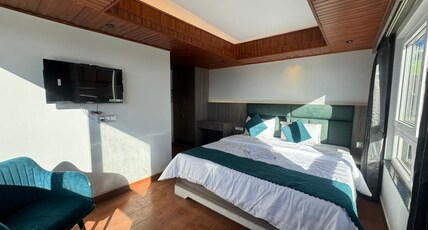 Skyloft By Lotus Hotels And Resorts Room Type - Premium Room With Hill View