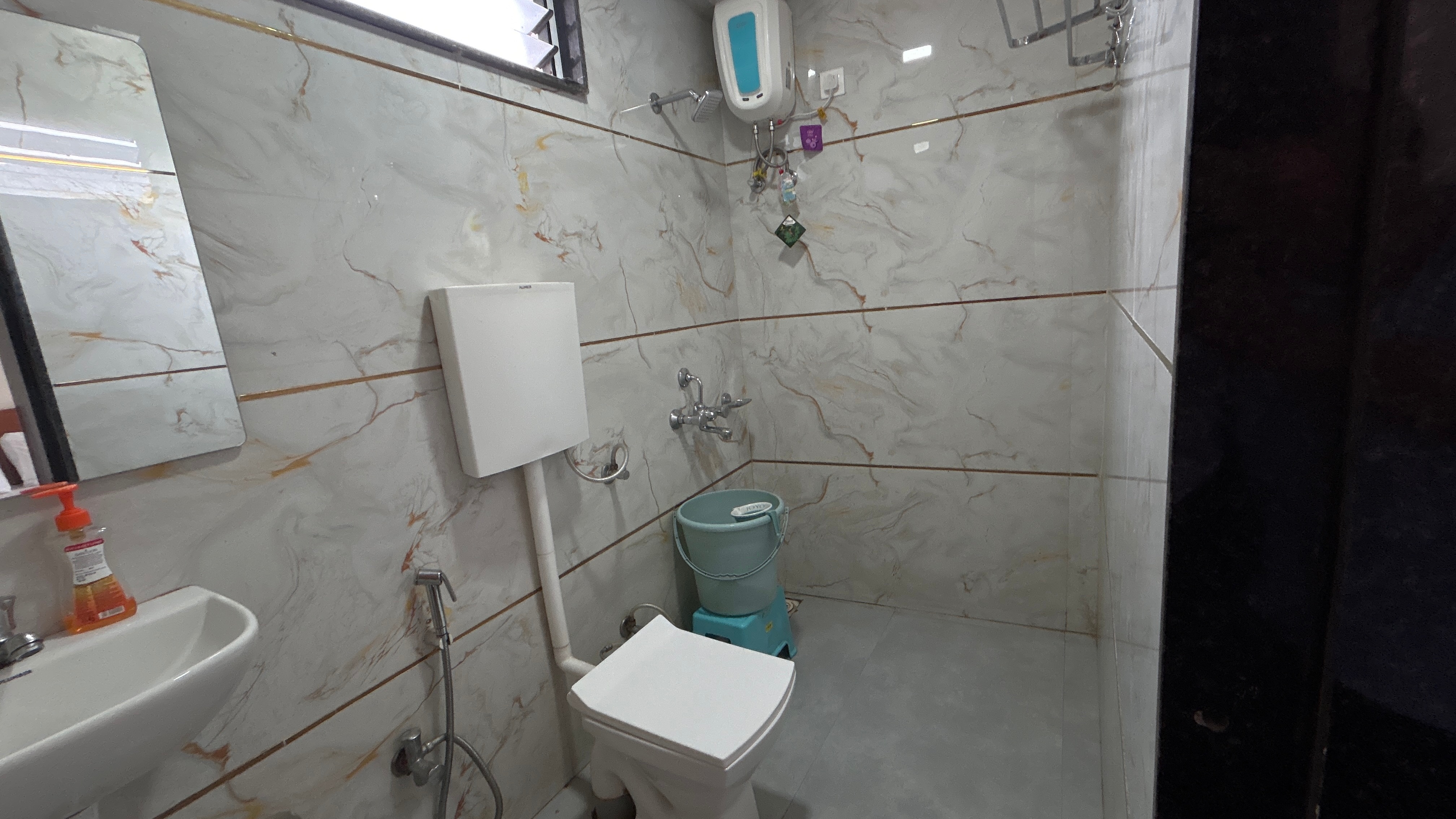 Hotel Rudra Inn - Tap to explore photos