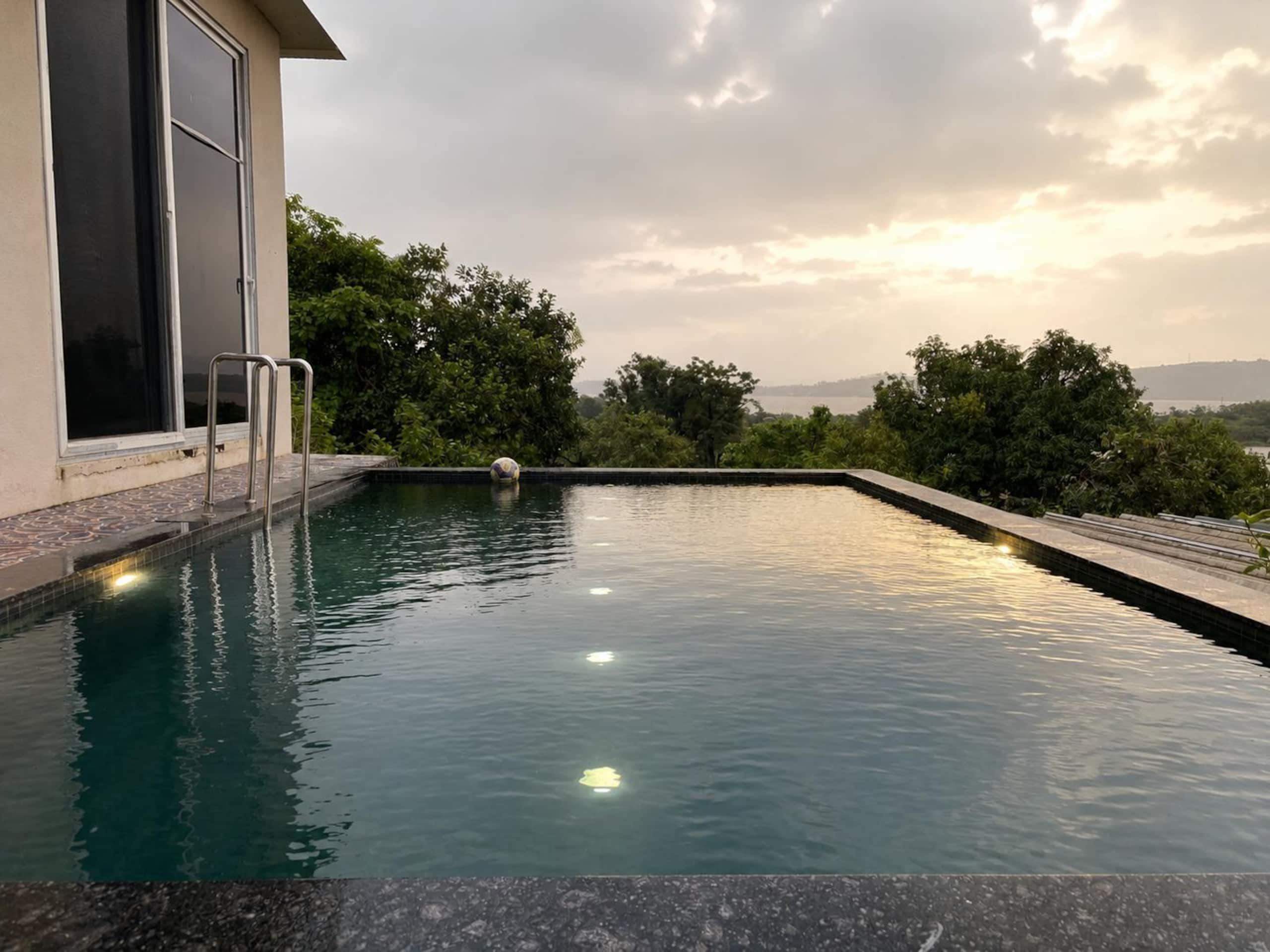 Coastal Lake 2BH Villa Lake Front Private Pool - Tap to explore photos
