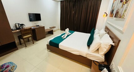 DELIGHT ZONE Room Type - Super Deluxe Room with Sunrise View