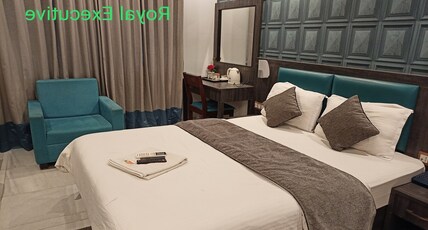 Hotel Woodland Park Room Type - Executive class ac
