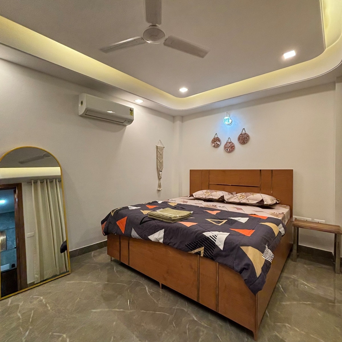 Heavenly Homes 3 - Stylish 1BHK with Projector - Tap to explore photos