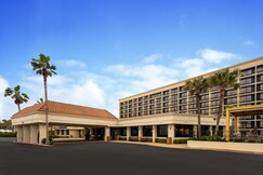 Holiday Inn Resort Galveston - on The Beach