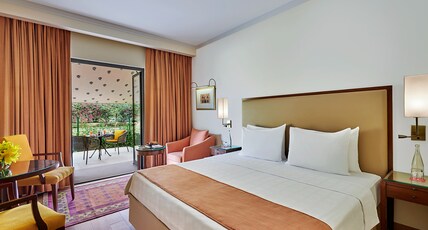 Trident Agra Room Type - Premier Garden View Room with Patio