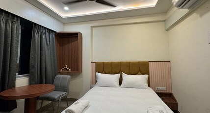 Hotel Gopal Residency Room Type - Deluxe Room with Air Conditioning