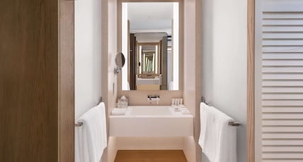 Radisson Beach Resort Palm Jumeirah Dubai Room Type - Superior Room - Partial Sea View -Triple Radisson Beach Resort Palm Jumeirah Dubai Room Type - Superior Room - Partial Sea View -Triple