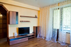 Lessor Apartment 103
