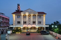 Hotel Royal Palace, Karad